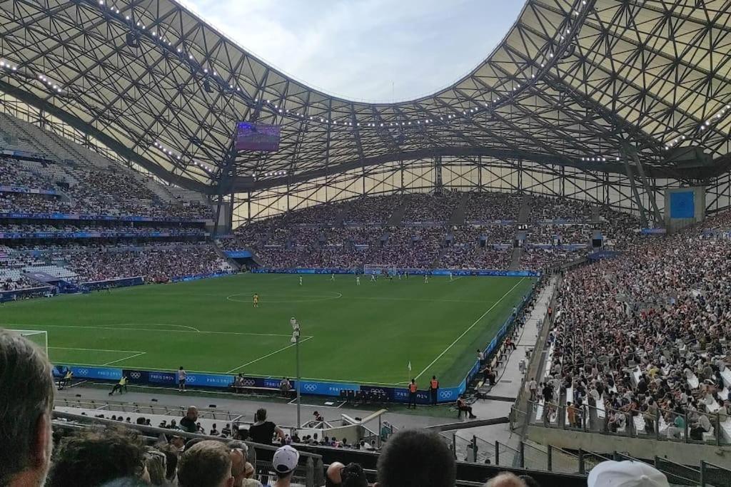 Hebergement 4 Pieces A Marseille Pres Du Velodrome Buitenkant foto